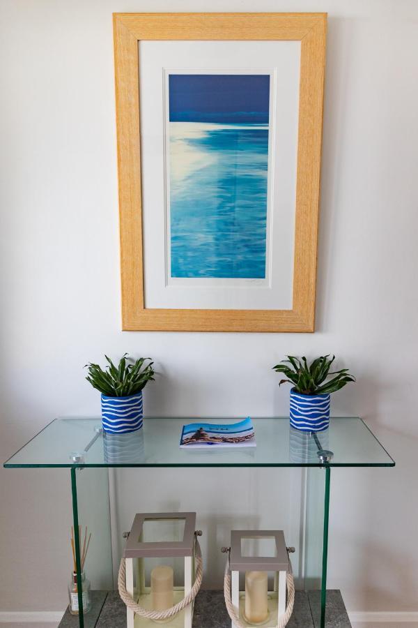 1 Chatsworth Riverscape Apartments - Riverview Apartment In Great Location With Free Parking Overlooking The Gannel Just A Short Walk From Newquays Incredible Beaches And Local Amenities New Quay Exterior foto